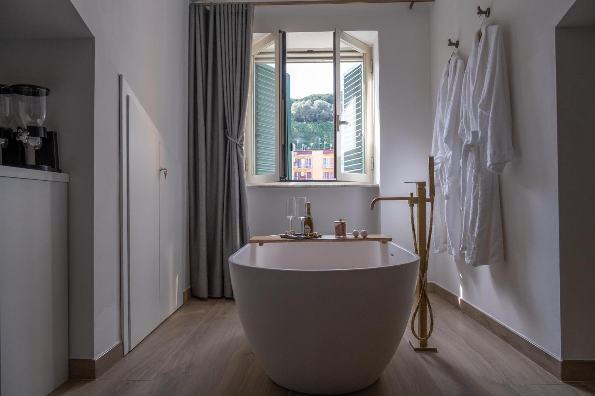 Coraline Deluxe Rooms Castellammare di Stabia Zewnętrze zdjęcie